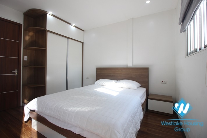 One bedroom in hight floor apartment for rent in Trinh Cong Son st Tay Ho district.