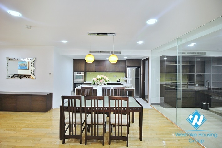 Lake view serviced apartment in Tay Ho District For Rent 