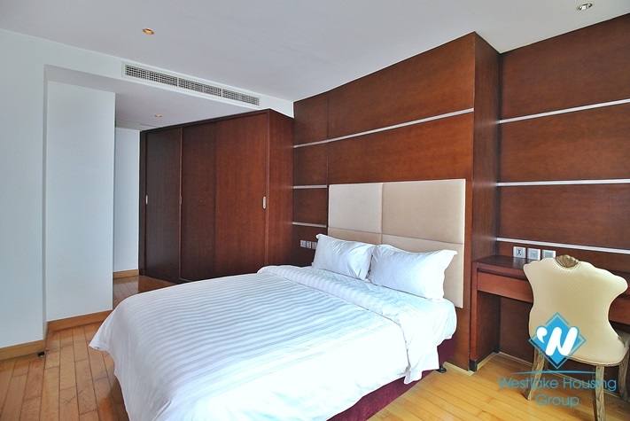 Lake view serviced apartment in Tay Ho District For Rent 