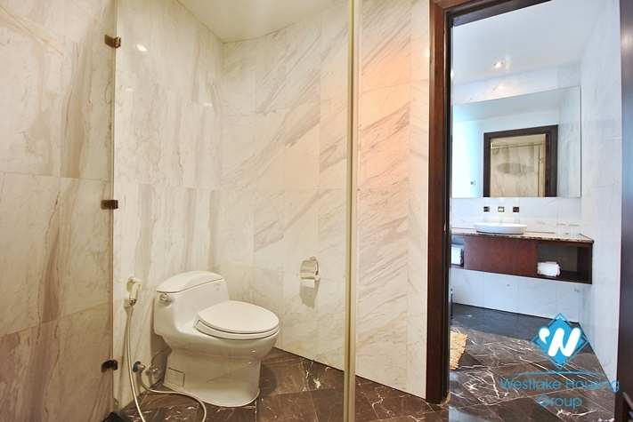 Lake view serviced apartment in Tay Ho District For Rent 