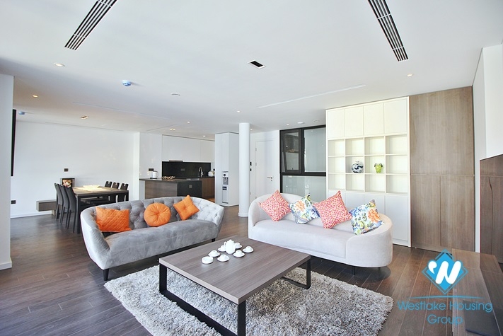 A newly 3 bedroom apartment for rent in To ngoc van, Tay ho