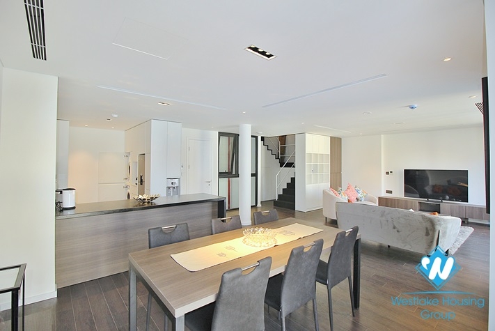 A newly 3 bedroom apartment for rent in To ngoc van, Tay ho