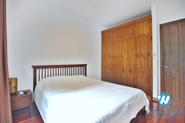 03 bedrooms apartment on the lake for rent in Tay Ho area 