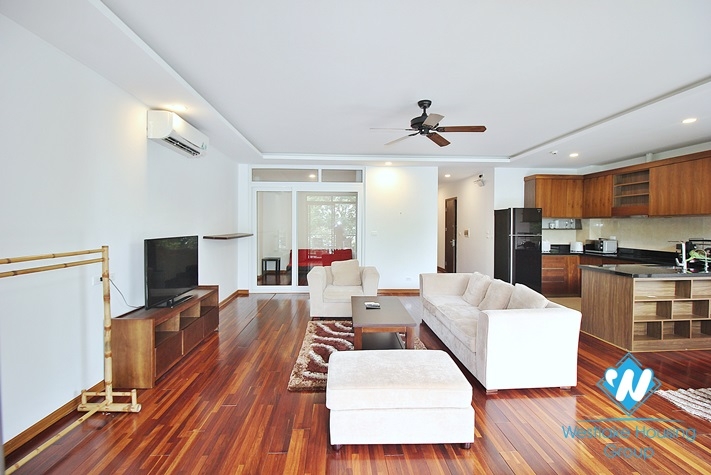 03 bedrooms apartment on the lake for rent in Tay Ho area 