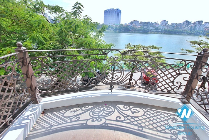 Nice 3 bedrooms apartment for rent in Quang An st, Tay Ho District