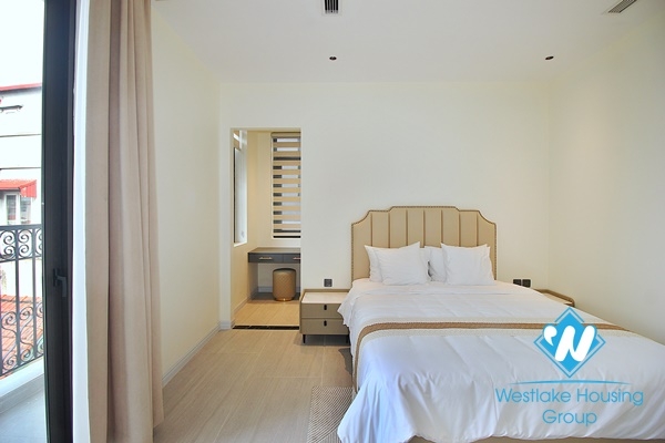 Gorgeous modern 4 bedroom apartment in To ngoc van, Tay ho
