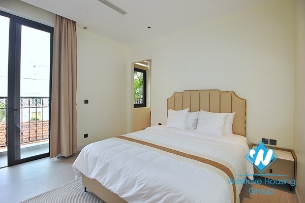 Gorgeous modern 4 bedroom apartment in To ngoc van, Tay ho