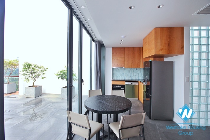 High-end 2 bedrooms apartment with huge balcony for rent in Tay Ho, Ha Noi