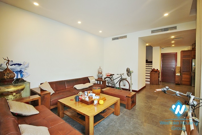 Garden 5 bedrooms villa for rent in Tay Ho, Ha Noi