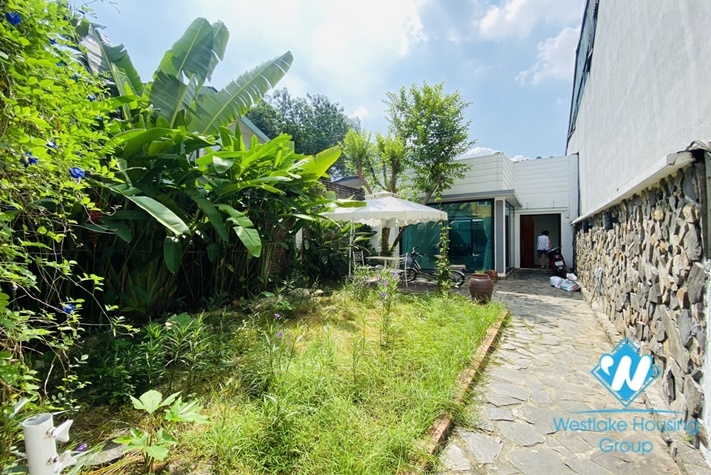 Beautiful house with large garden for rent in Tay Ho Area, Ha Noi