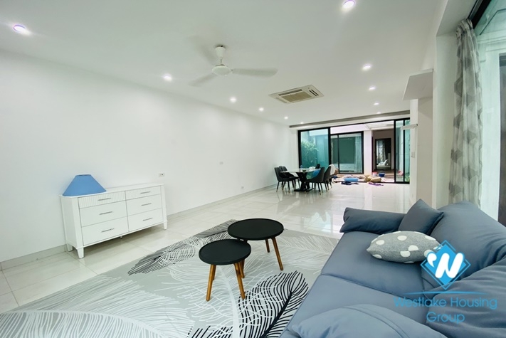 Beautiful house with large garden for rent in Tay Ho Area, Ha Noi