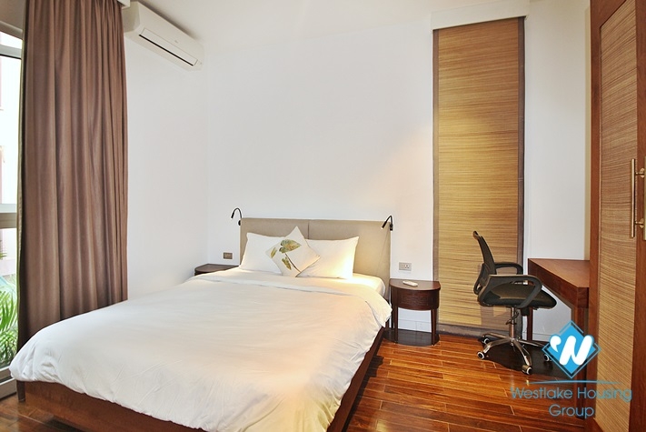 A marvellous 4 bedroom apartment for rent on Dang Thai Mai street, Tay Ho District