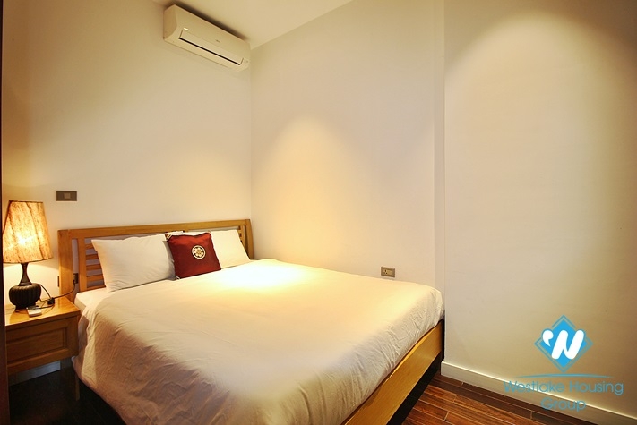 A marvellous 4 bedroom apartment for rent on Dang Thai Mai street, Tay Ho District