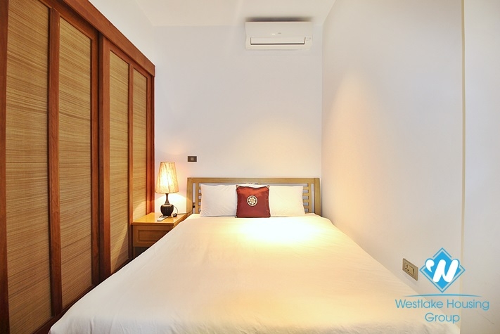 A marvellous 4 bedroom apartment for rent on Dang Thai Mai street, Tay Ho District