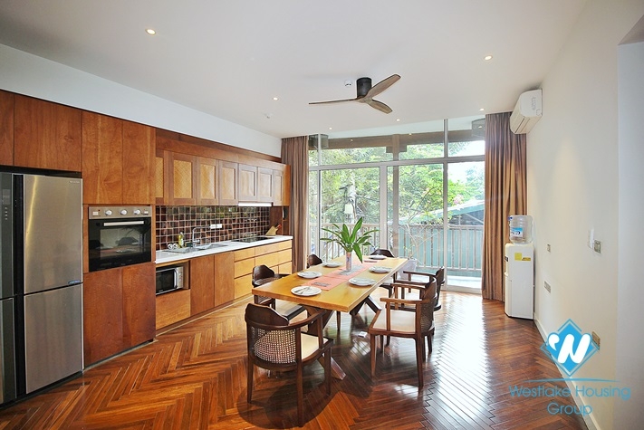 A marvellous 4 bedroom apartment for rent on Dang Thai Mai street, Tay Ho District