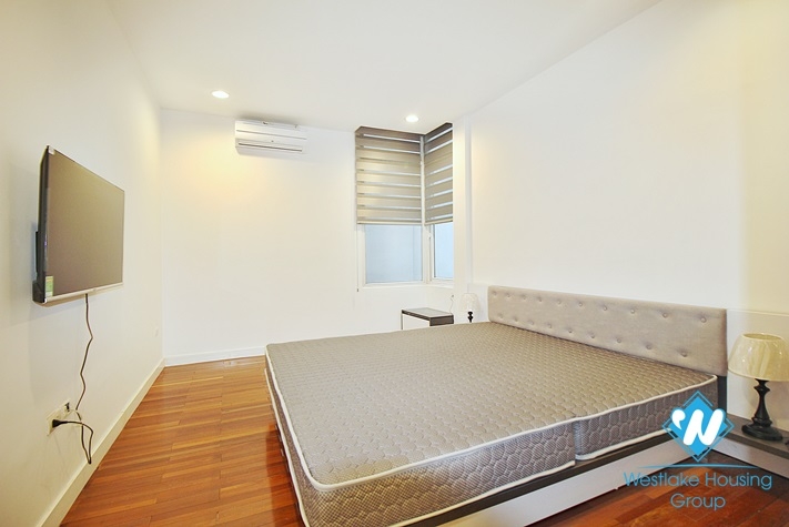 Modern lake view apartment for rent in Tay Ho, Hanoi