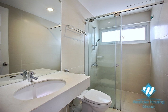 Lake view and huge balcony 2 bedrooms apartment for rent in Quang Khanh, Tay Ho