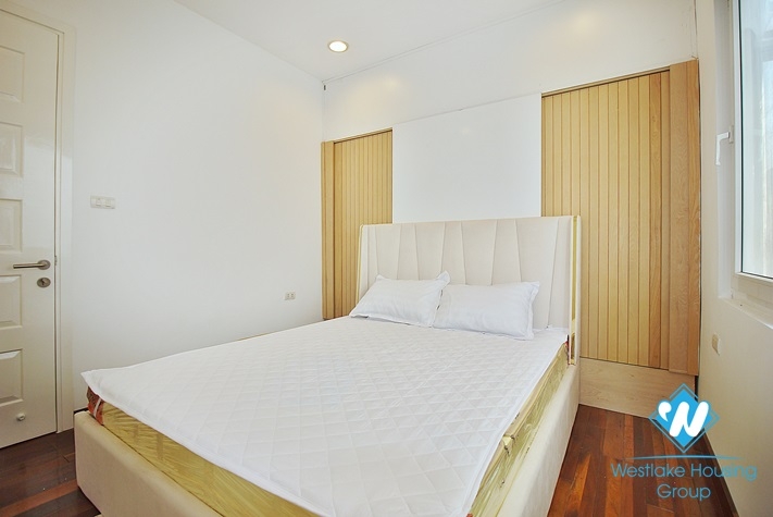 Lake view and huge balcony 2 bedrooms apartment for rent in Quang Khanh, Tay Ho