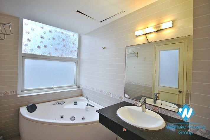 Lake view serviced 3 bedroom apartment for rent in  Tay Ho district.