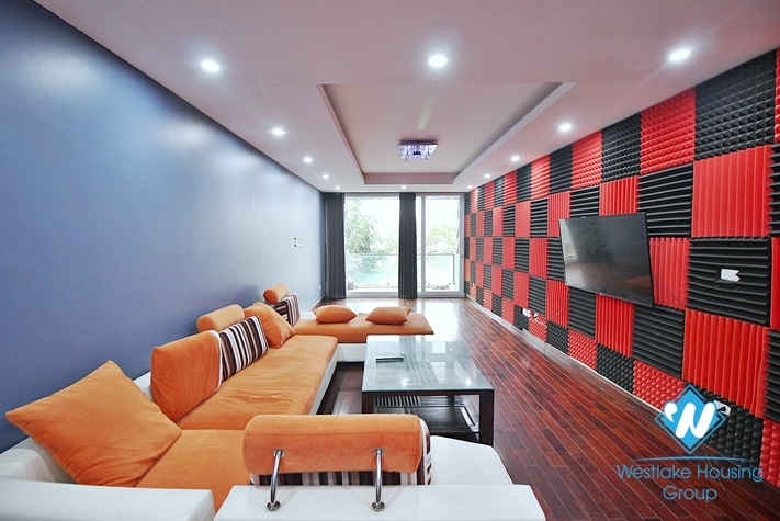 Lake view serviced 3 bedroom apartment for rent in  Tay Ho district.