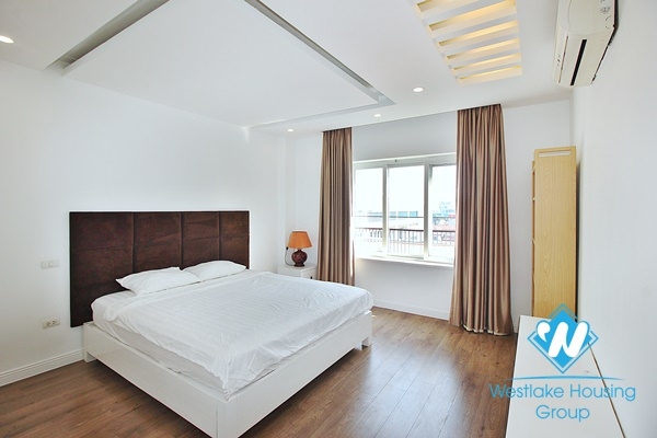 Beautiful lake view 2 bedroom apartment in To ngoc van, Tay ho