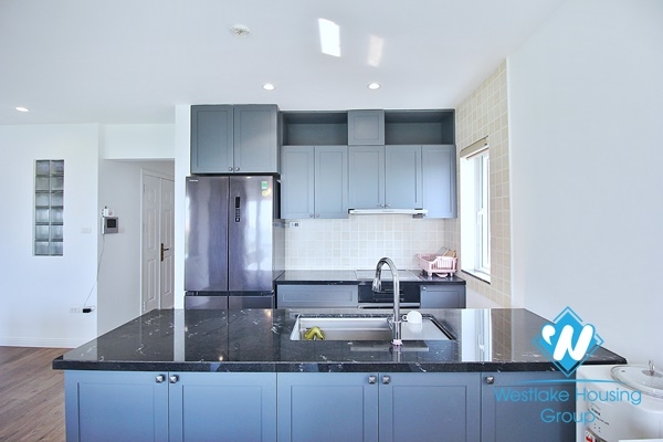 Beautiful lake view 2 bedroom apartment in To ngoc van, Tay ho