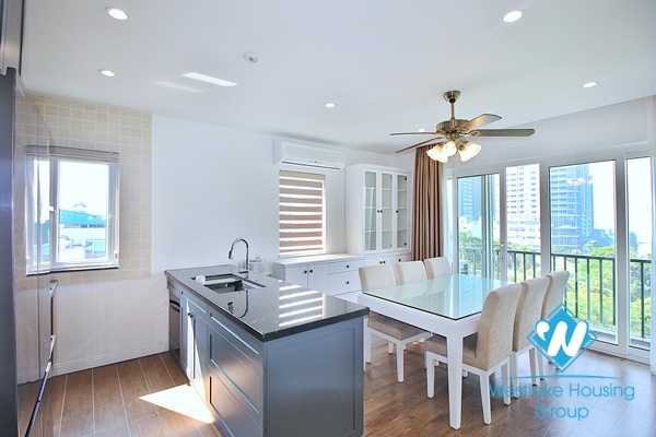 Beautiful lake view 2 bedroom apartment in To ngoc van, Tay ho