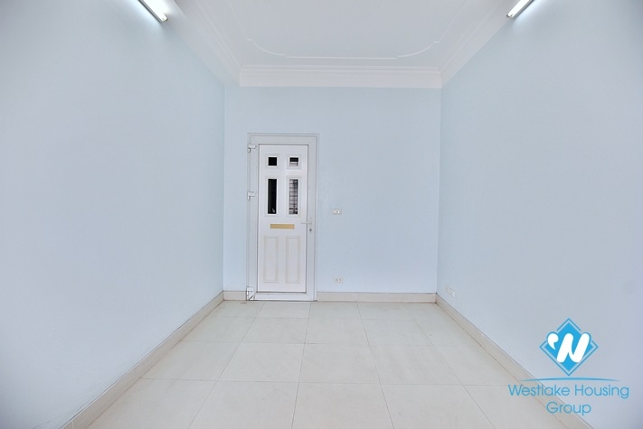 Unfurnished house for rent in An Duong Vuong st, Tay Ho
