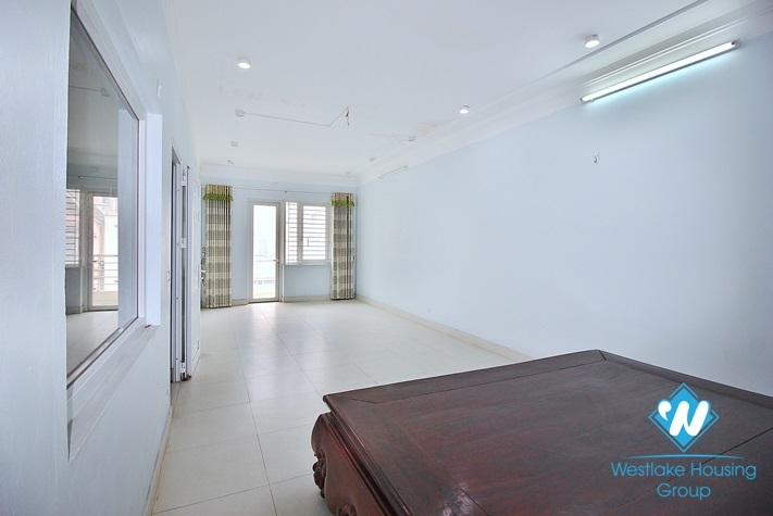 Unfurnished house for rent in An Duong Vuong st, Tay Ho