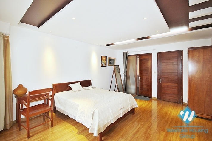 An affordable 4 bedrooms house for rent in Au Co street, Tay Ho