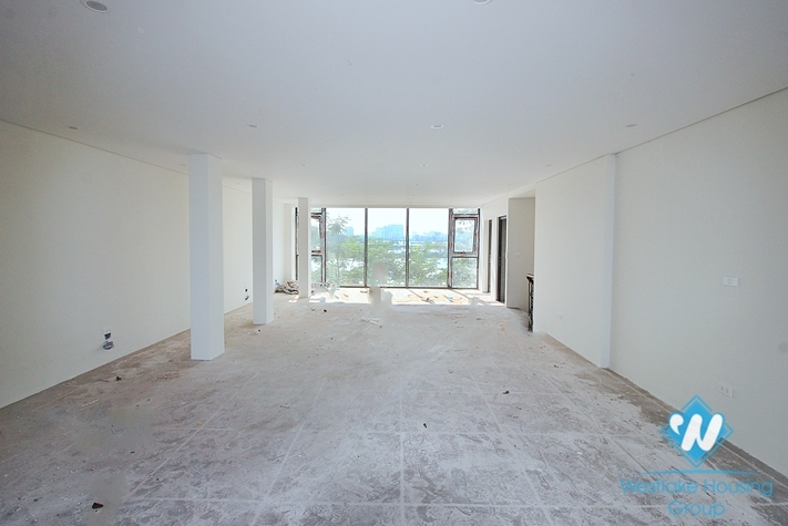 Lake view and bright office for rent in Tay Ho, Ha Noi