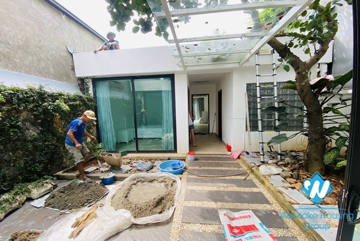 Beautiful house with large garden for rent in Tay Ho Area, Ha Noi