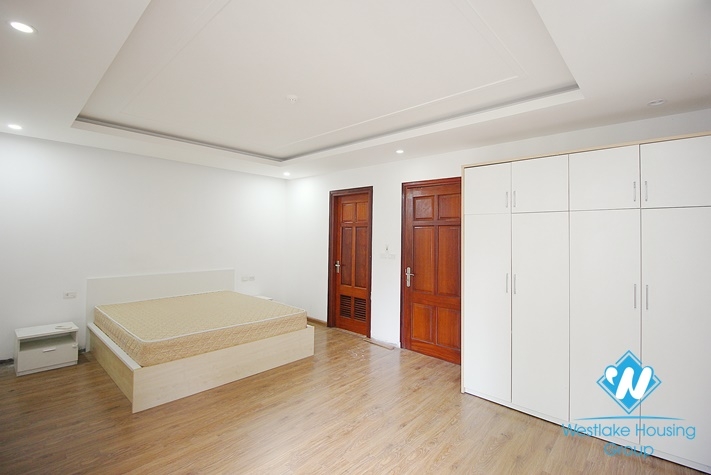Big size 3 bedrooms apartment for rent in Xuan Dieu st, Tay Ho District 