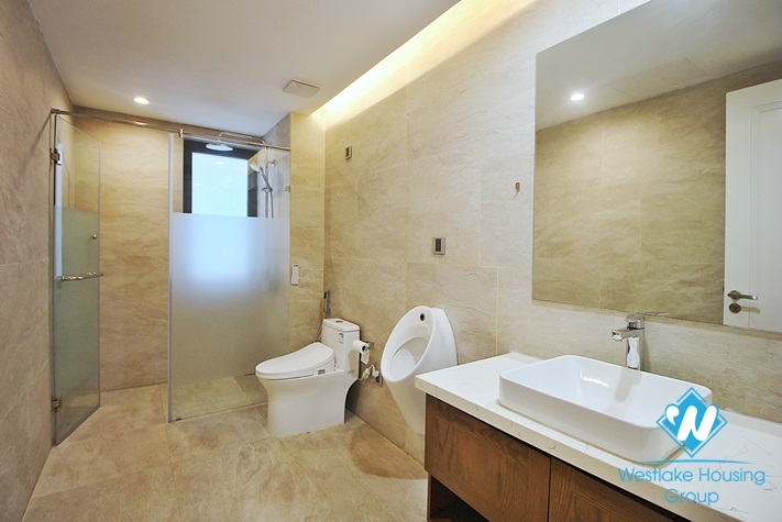 Supper nice apartment with nice view from the balcony of apartment for rent in Tu Hoa St 