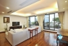 Spacious and lake view 3beds apartment for rent in Xuan Dieu, Tay Ho