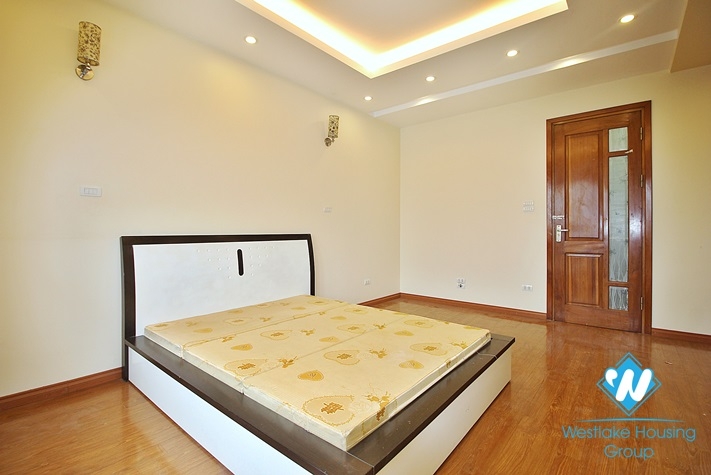 Beautiful and quiet house for rent in Tay Ho area , Ha Noi.