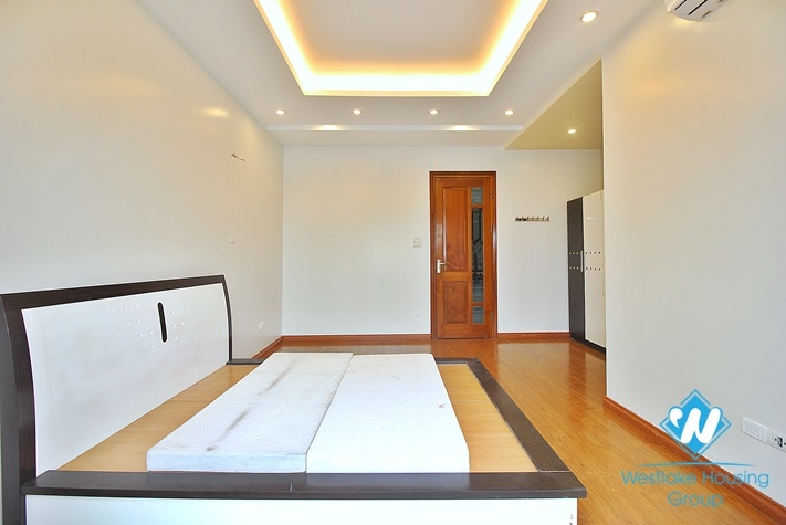 Beautiful and quiet house for rent in Tay Ho area , Ha Noi.