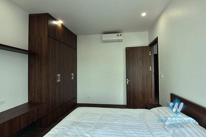Lake view and high floor 3beds apartment for rent in Dang Thai Mai st, Tay Ho