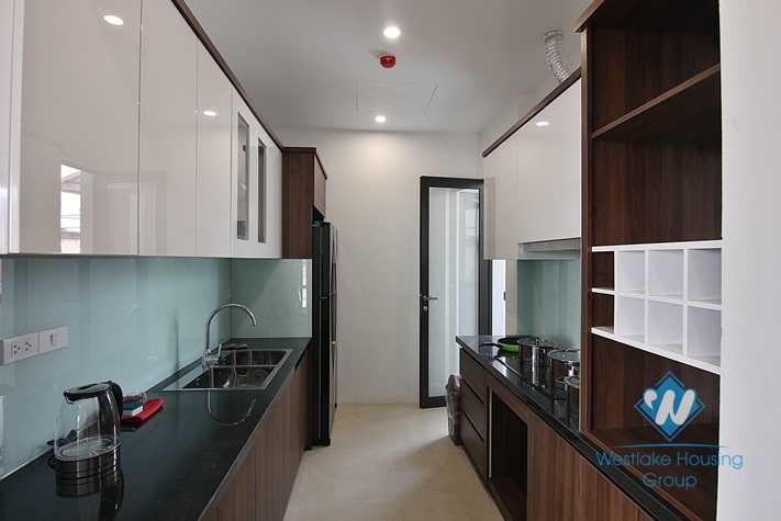 Lake view and high floor 3beds apartment for rent in Dang Thai Mai st, Tay Ho