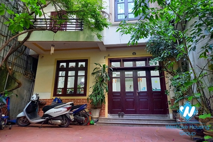 Nice house 5 bedroom near Thong Nhat park for rent .