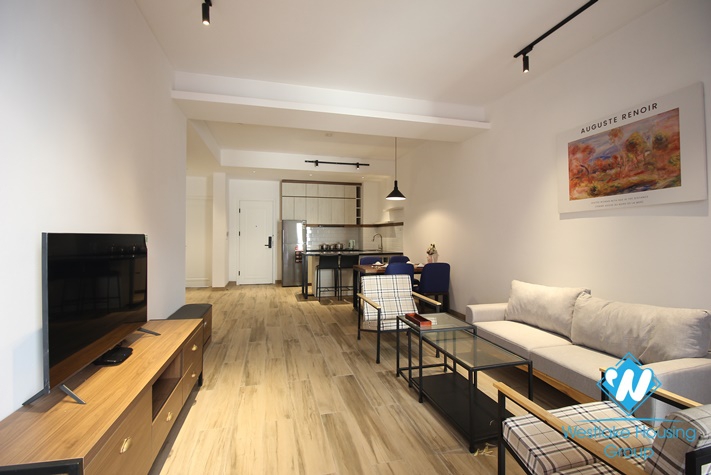 Modern style apartment with 2 bedrooms for rent in Tu Hoa st, Tay Ho 
