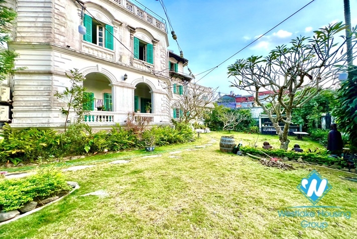 Big house and garden for rent in Ngoc Thuy st, Long Bien district.