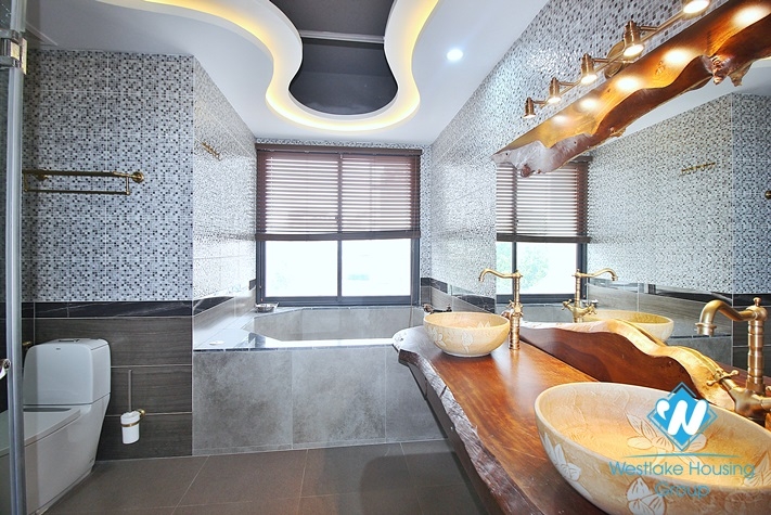 Brand new 4 bedroom apartment with big balcony and lake view in Tay ho, Ha Noi