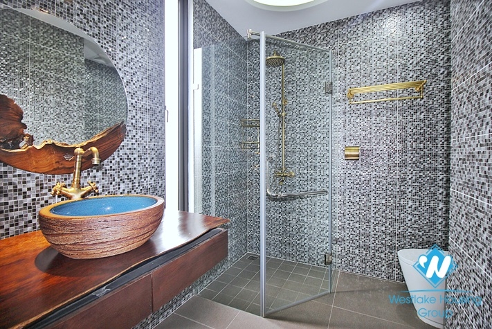 Brand new 4 bedroom apartment with big balcony and lake view in Tay ho, Ha Noi