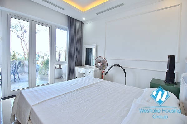 Lake view 1 bedroom apartment for rent in Quang an, Tay ho