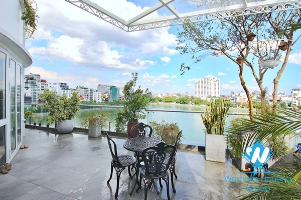 Lake view 1 bedroom apartment for rent in Quang an, Tay ho
