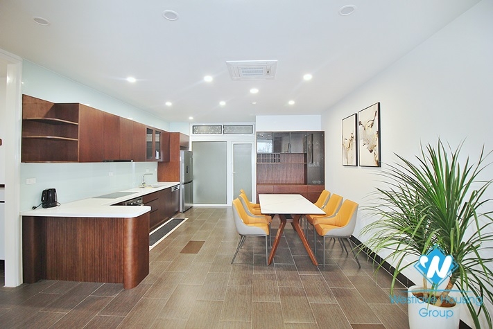 Lake view 03 bedrooms apartment for rent in Quang An st, Tay Ho district 