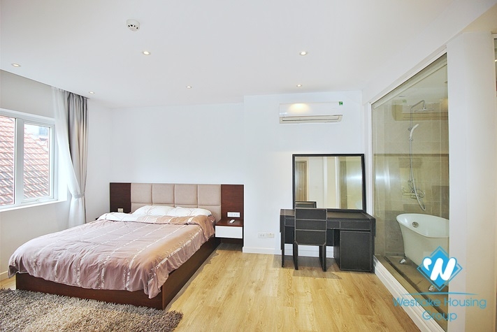 Modern serviced apartment with lake view for rent in Quang An Street, Tay Ho, Ha Noi 