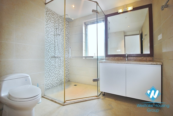 Modern serviced apartment with lake view for rent in Quang An Street, Tay Ho, Ha Noi 