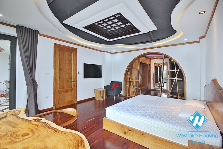 Spacious 4 bedrooms apartment for rent in To Ngoc Van st, Tay Ho